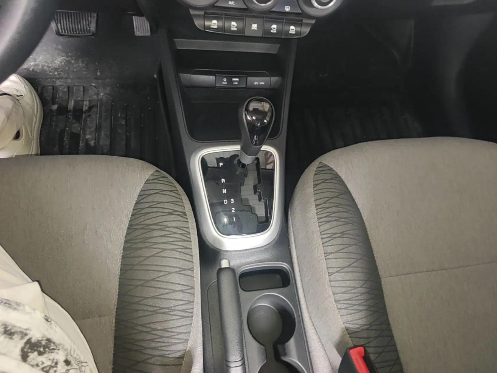Kia Pegas 2020 Revised Version 1.4L Automatic Comfortable with Sunroof — миниатюра 16