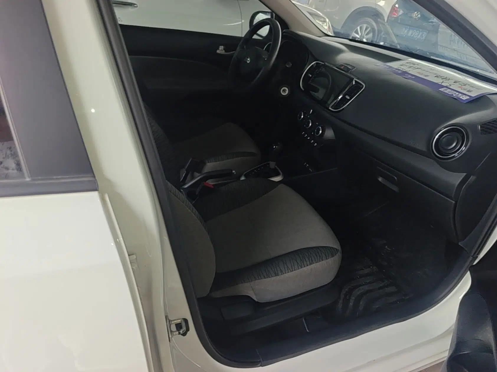 Kia Pegas 2020 Revised Version 1.4L Automatic Comfortable with Sunroof — миниатюра 19