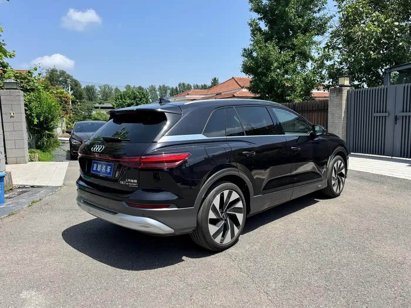 Audi Q5 e-tron 2023 50 e-tron quattro Glory Edition - Premium Outfit — миниатюра 17