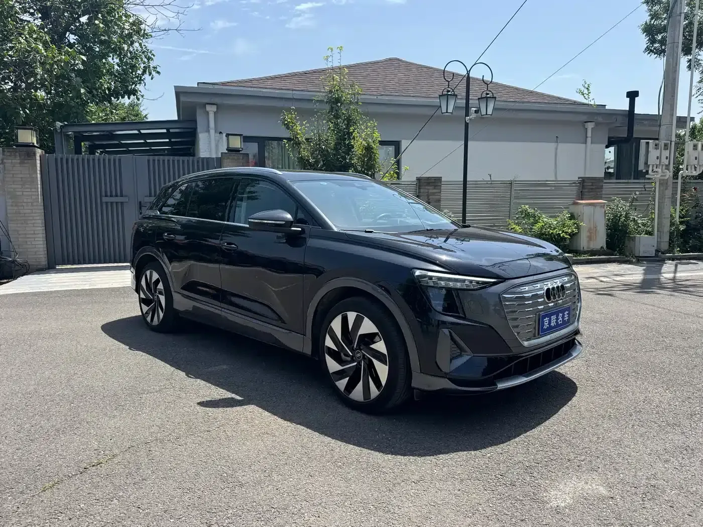 Audi Q5 e-tron 2023 50 e-tron quattro Glory Edition - Premium Outfit — миниатюра 3