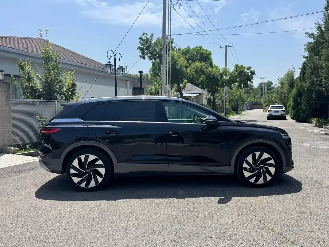 Audi Q5 e-tron 2023 50 e-tron quattro Glory Edition - Premium Outfit — миниатюра 4