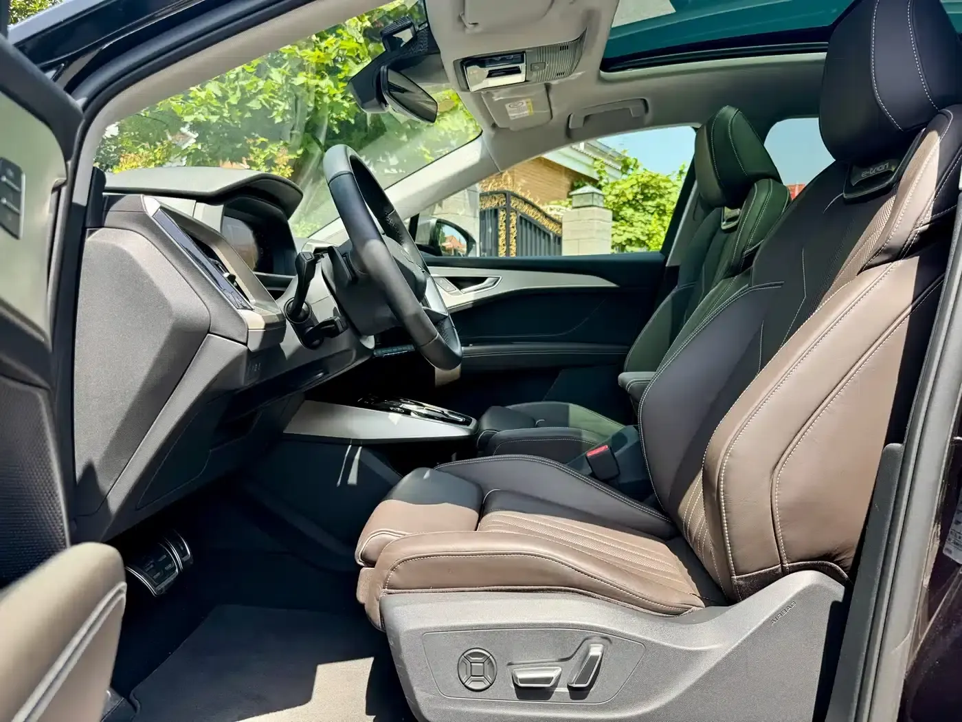 Audi Q5 e-tron 2023 50 e-tron quattro Glory Edition - Premium Outfit — миниатюра 5
