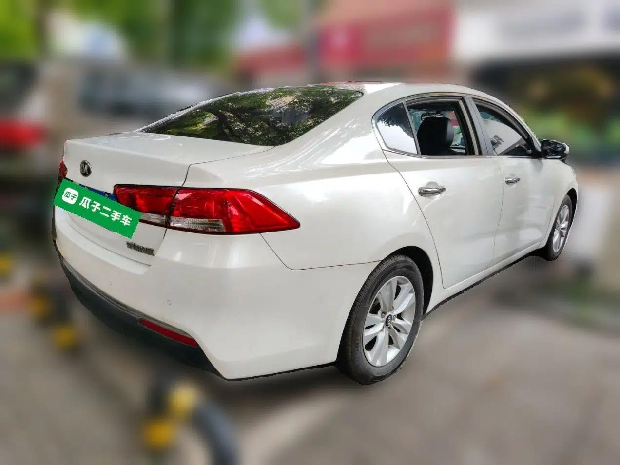 Kia K4 2014 1.8L Automatic GLS — миниатюра 6