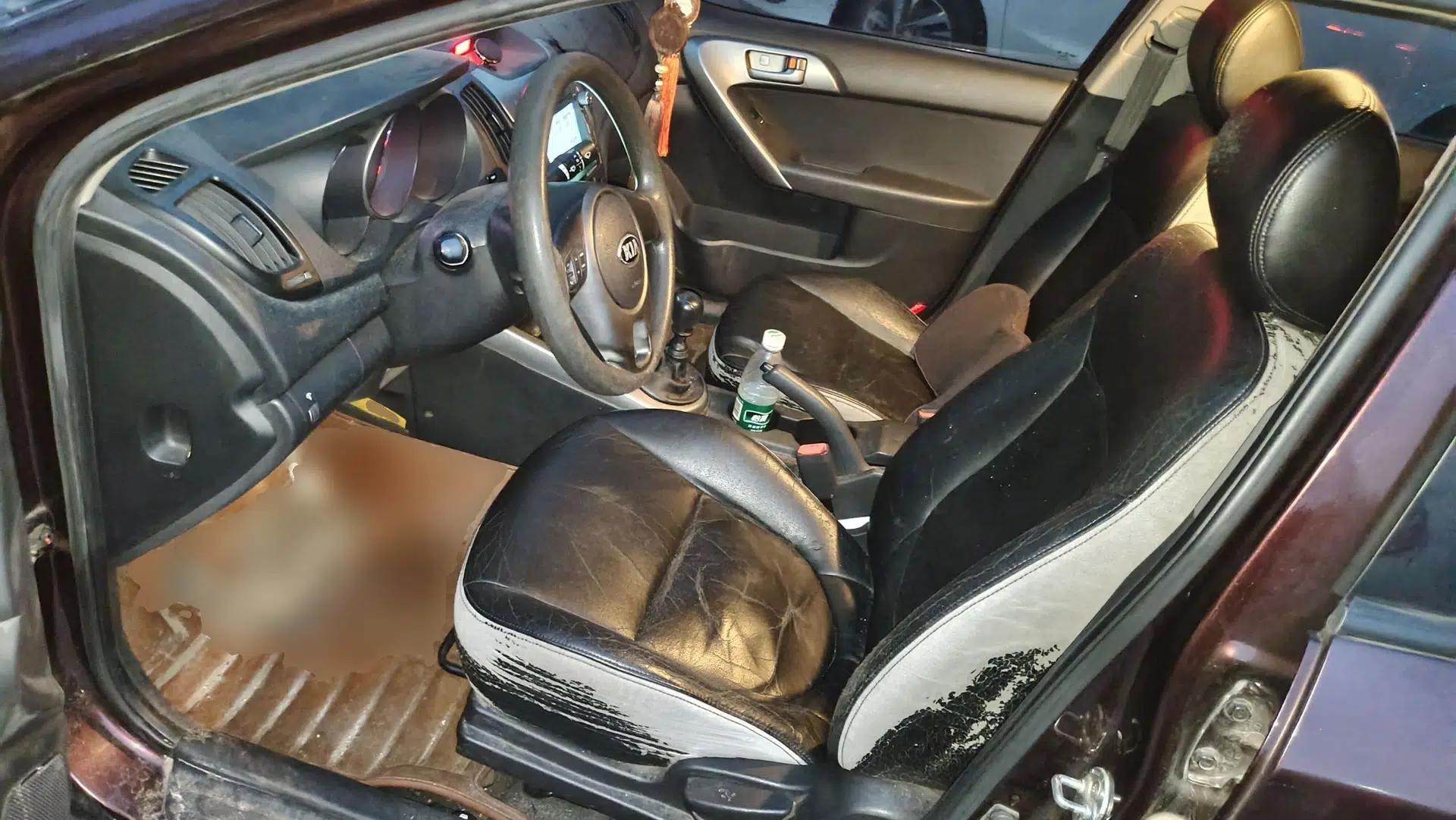 Kia Forte 2011 1.6L MT GL — миниатюра 15