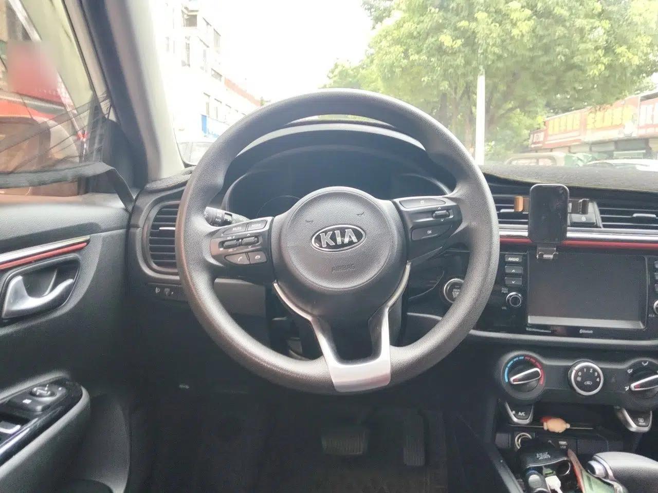 Kia KX Cross 2017 1.4L AT GLS — миниатюра 10