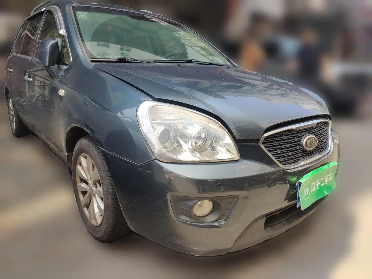 Kia Carens 2007 2.0L 7-Seater Standard Edition — миниатюра 3