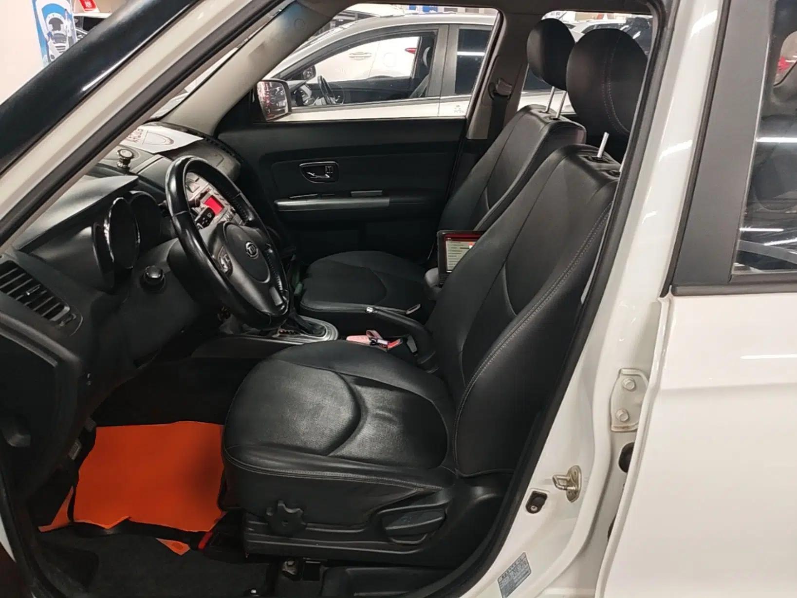 Kia Soul 2013 1.6L AT Premium — миниатюра 17