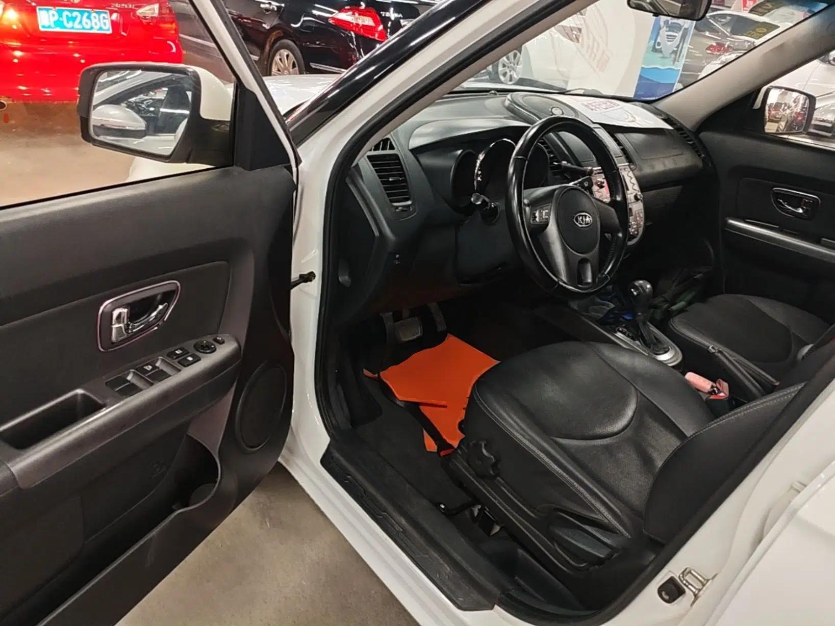 Kia Soul 2013 1.6L AT Premium — миниатюра 18