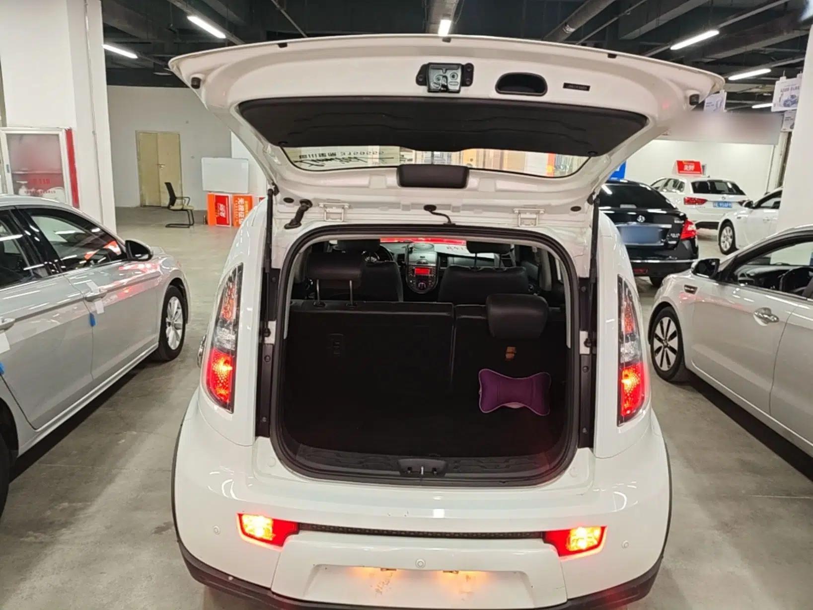 Kia Soul 2013 1.6L AT Premium — миниатюра 22
