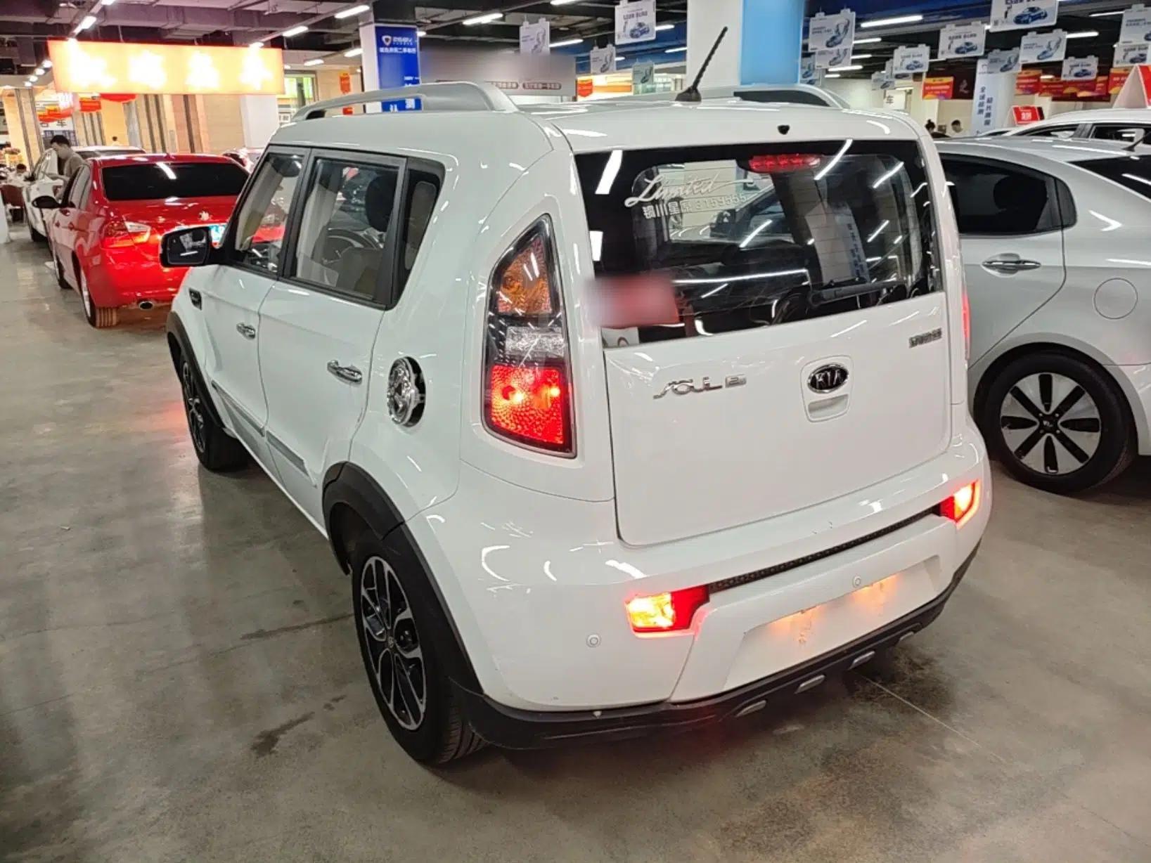 Kia Soul 2013 1.6L AT Premium — миниатюра 4
