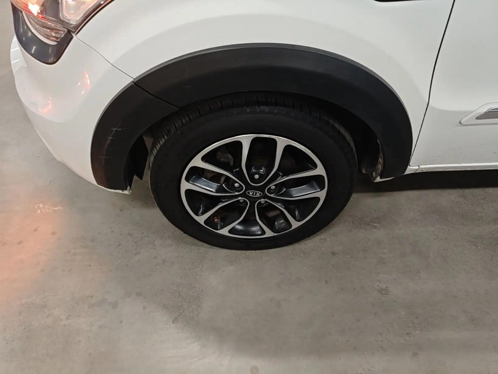 Kia Soul 2013 1.6L AT Premium — миниатюра 10