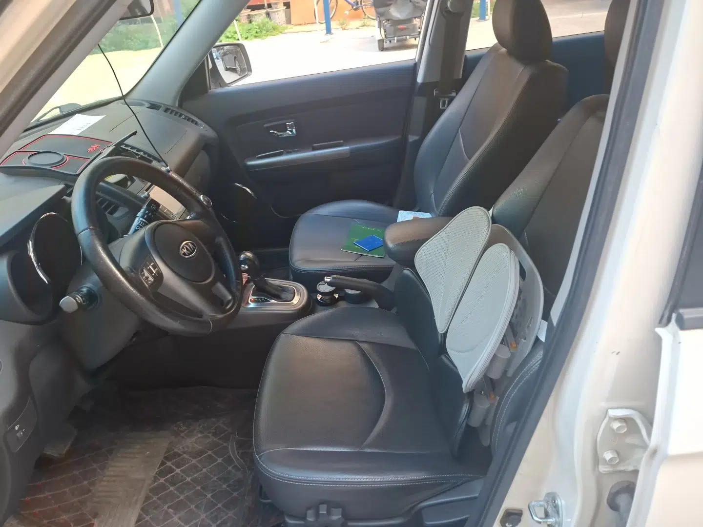 Kia Soul 2012 1.6L AT GLS — миниатюра 15