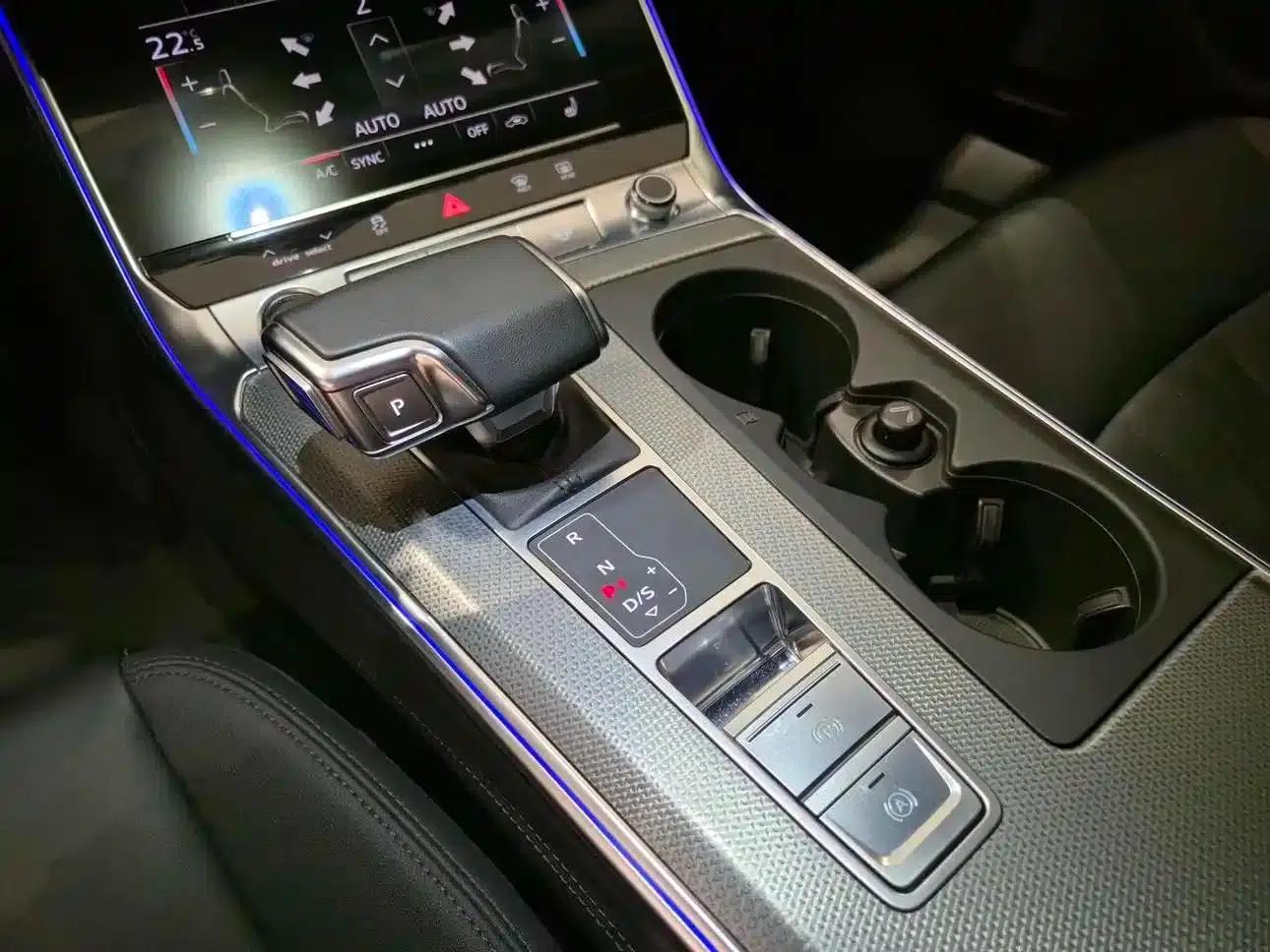 2022 Audi A6 (Imported) allroad quattro Explorer 55 TFSI Premium Off-Road Model — миниатюра 11