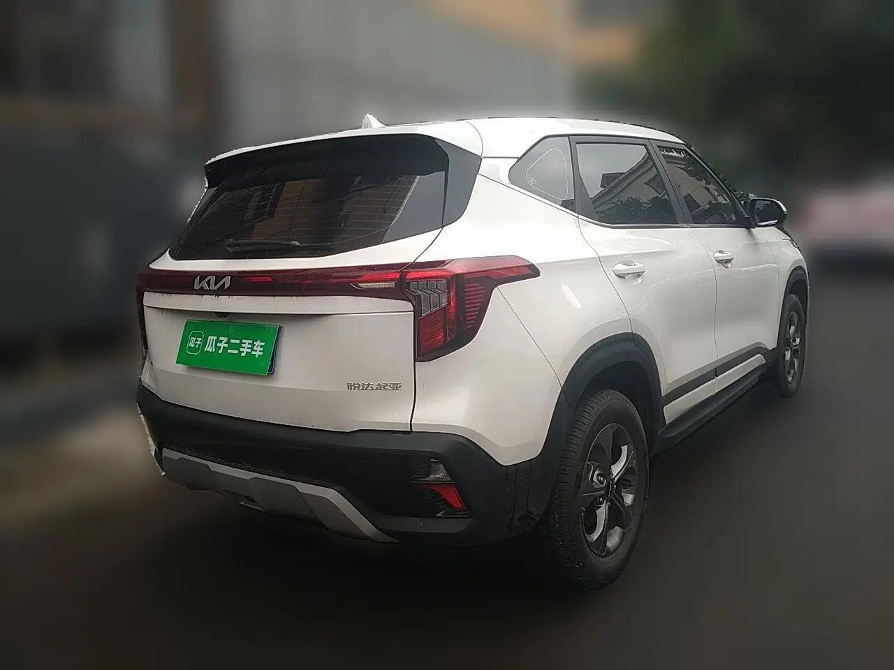 Kia Seltos 2023 1.5L CVT Comfort Edition — миниатюра 6