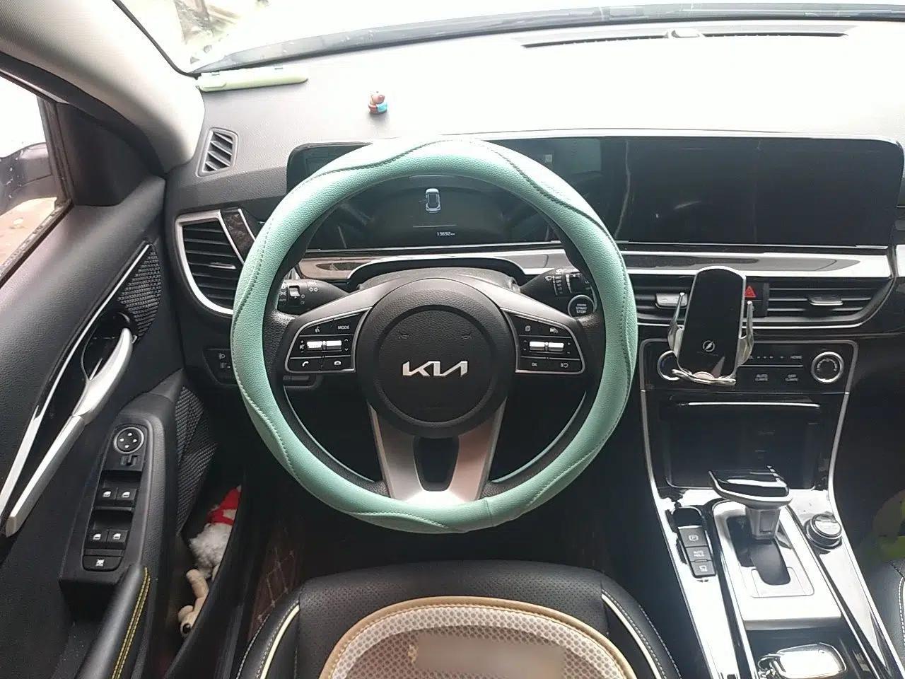 Kia Seltos 2023 1.5L CVT Comfort Edition — миниатюра 10