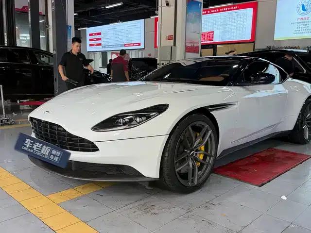 Aston Martin DB11 2019 4.0T V8 Coupe