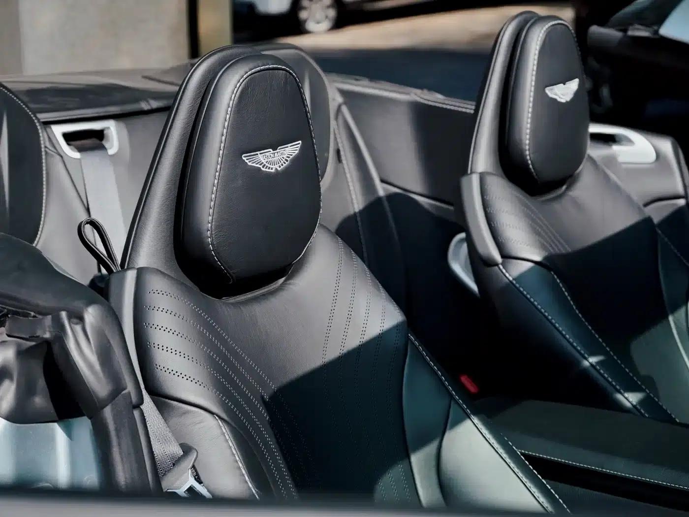 Aston Martin DB11 2020 4.0T V8 Volante — миниатюра 14