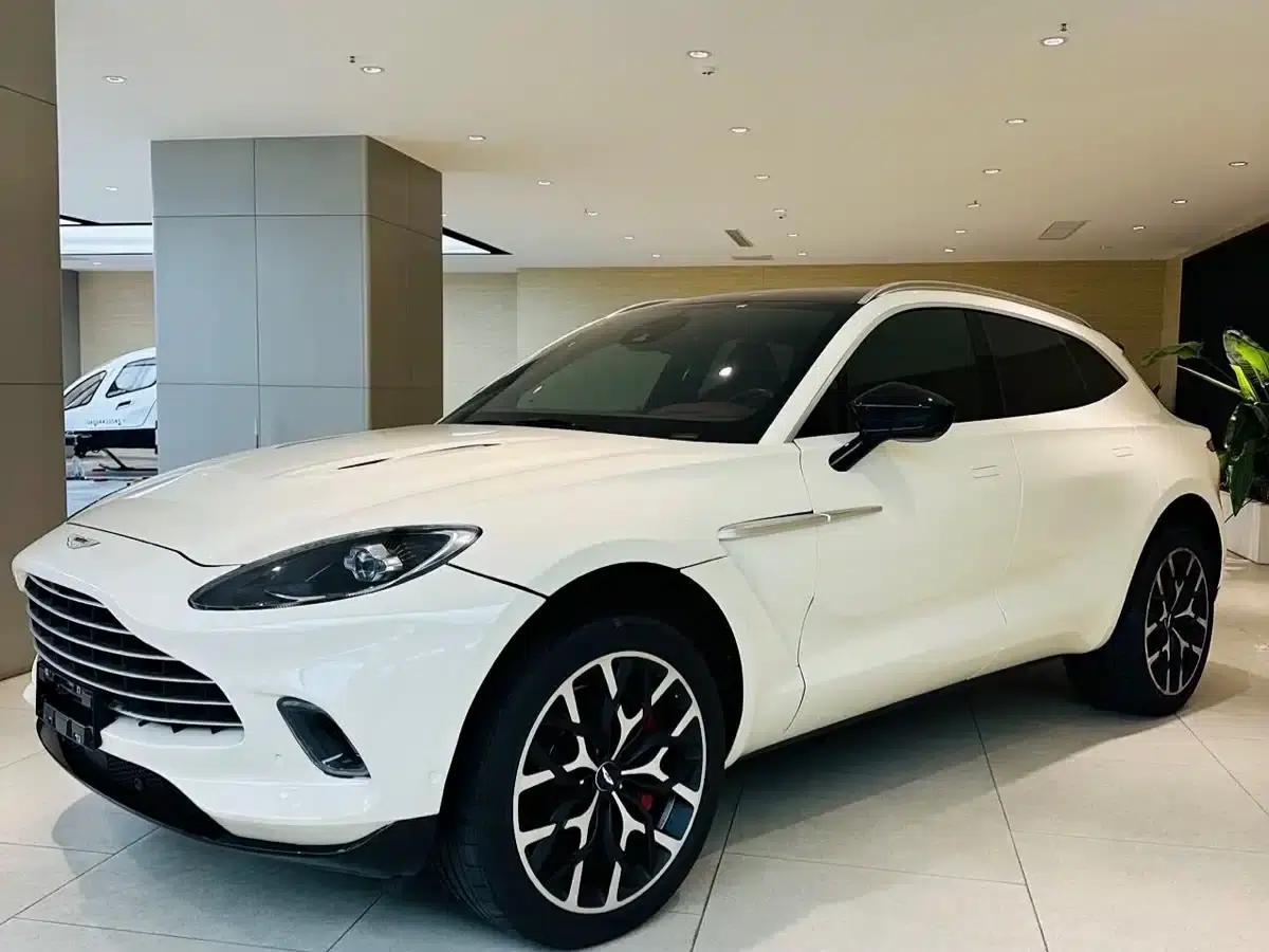2022 Aston Martin DBX 4.0T V8 — миниатюра 1