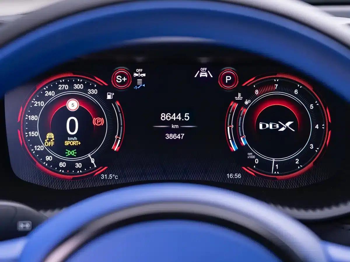 2022 Aston Martin DBX 4.0T V8 — миниатюра 14