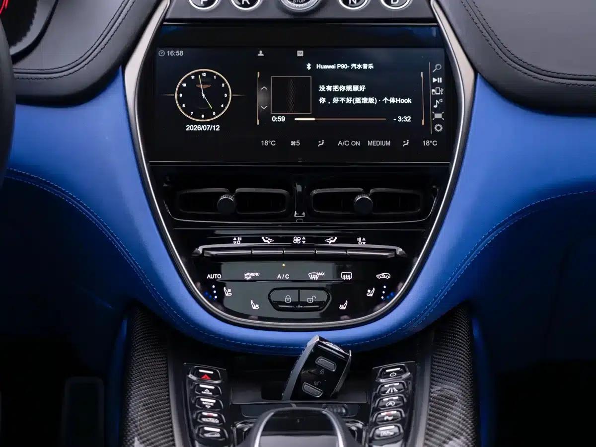 2022 Aston Martin DBX 4.0T V8 — миниатюра 19