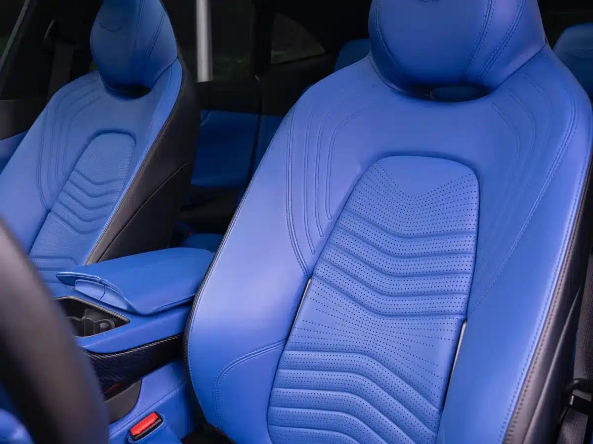 2022 Aston Martin DBX 4.0T V8 — миниатюра 9