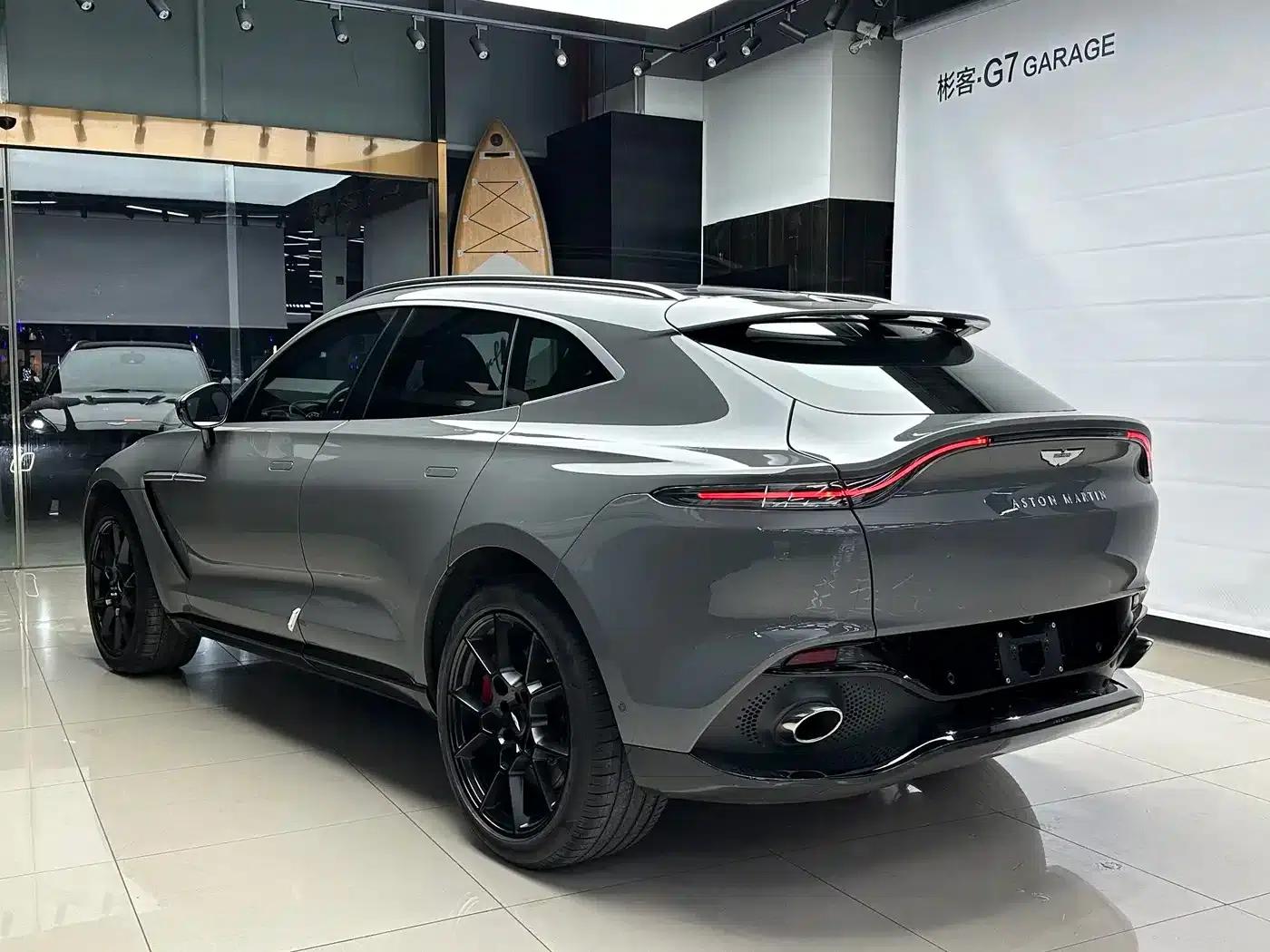 Aston Martin DBX 2022 3.0T STRAIGHT-SIX — миниатюра 6
