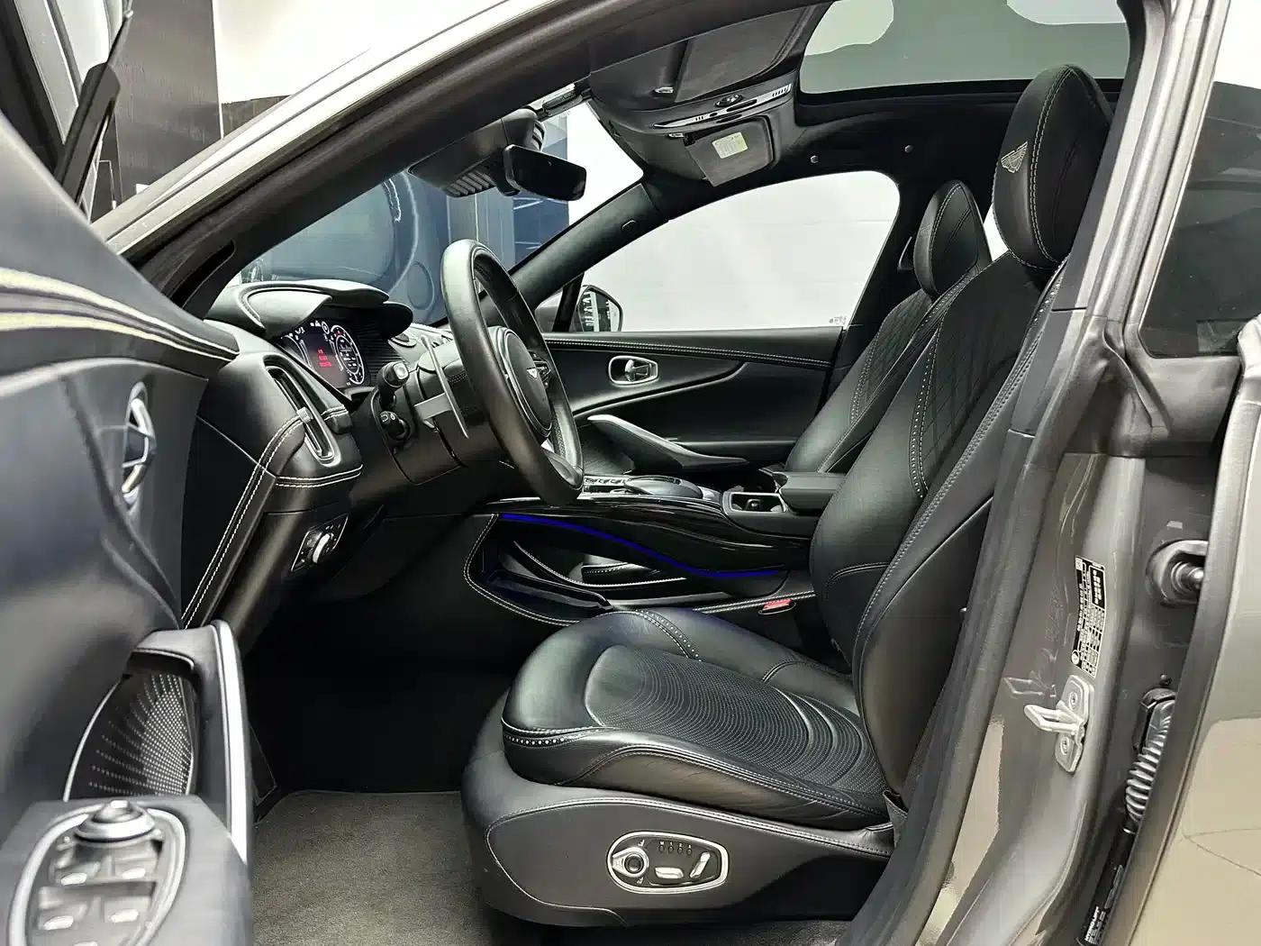 Aston Martin DBX 2022 3.0T STRAIGHT-SIX — миниатюра 10