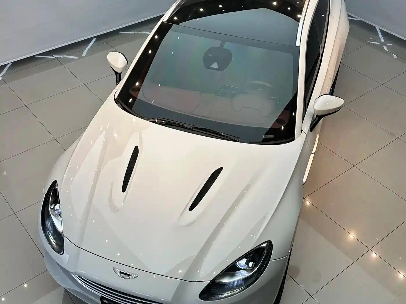 Aston Martin DBX 2022 3.0T STRAIGHT-SIX — миниатюра 5
