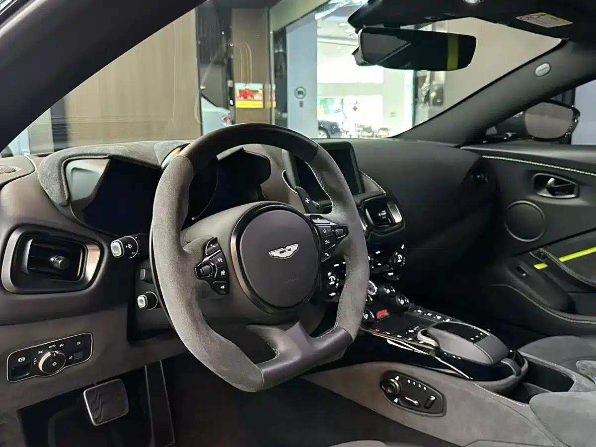 2023 V8 Vantage 4.0T V8 F1 Edition Coupe — миниатюра 6