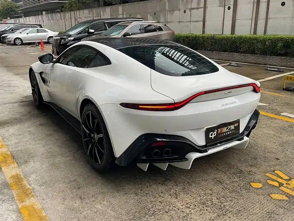 2020 V8 Vantage 4.0T V8 Coupe — миниатюра 7