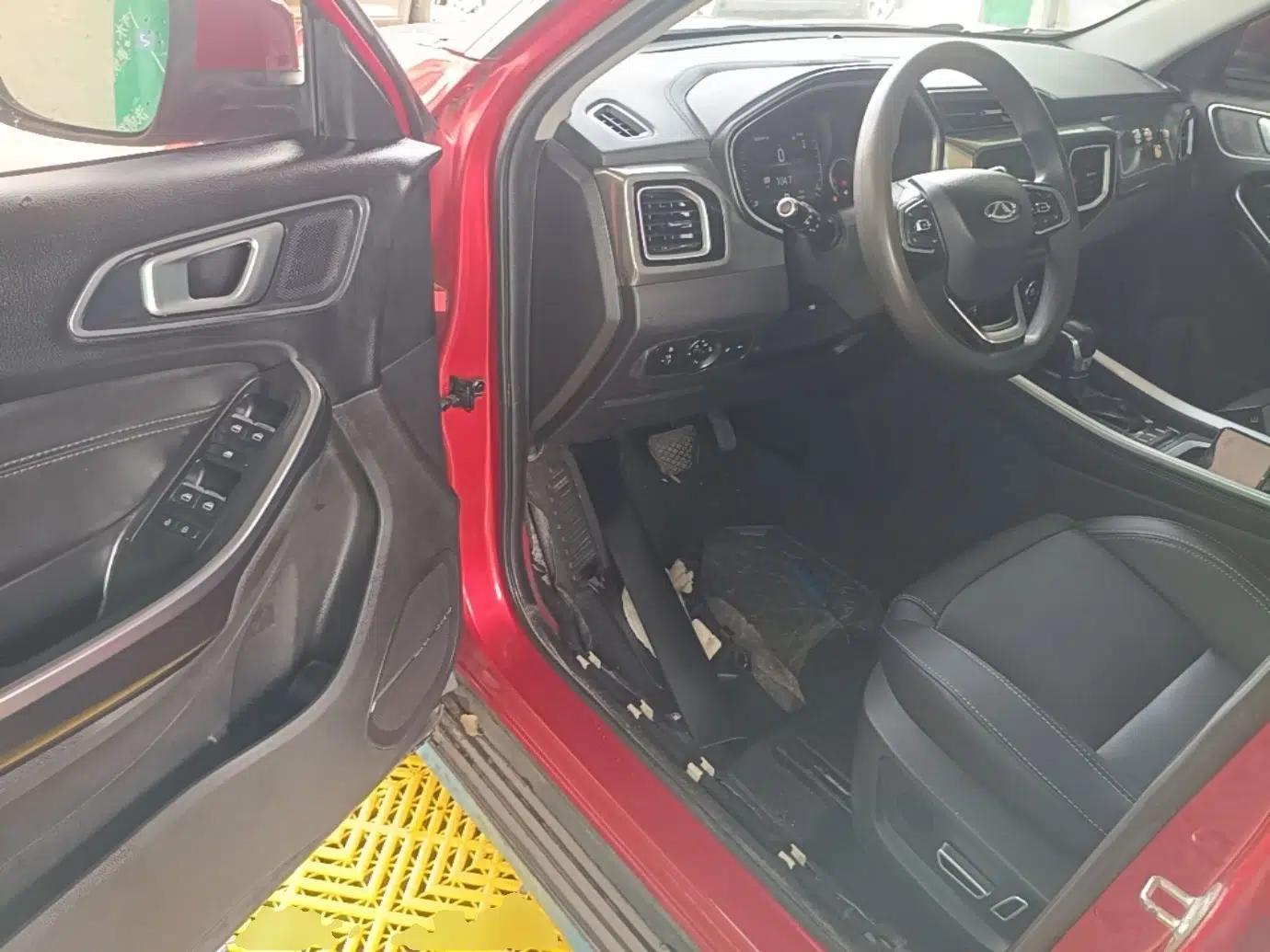 Chery Tiggo 8 2018 1.5 TCI Automatic Luxury 7-Seater — миниатюра 18