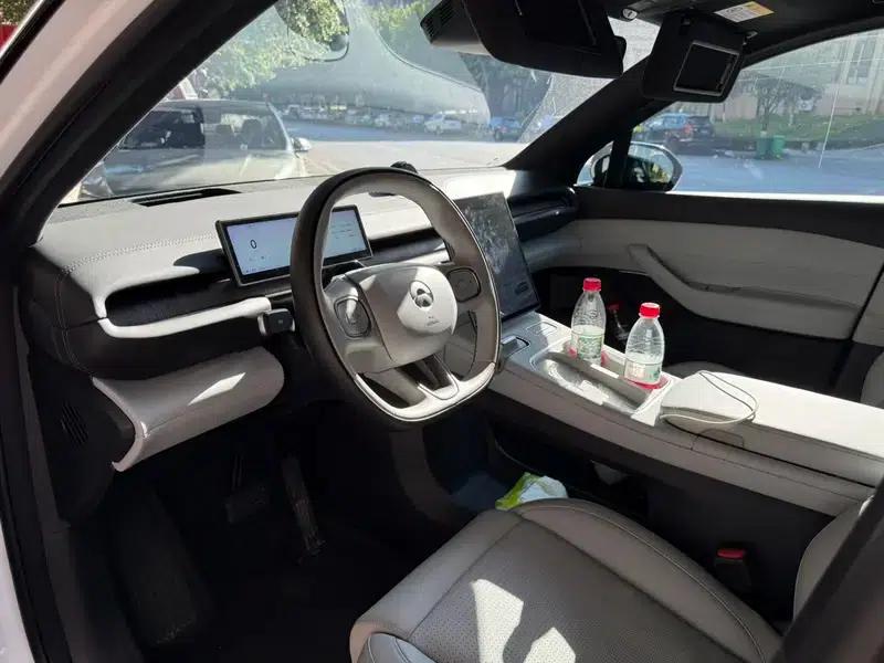 NIO ES6 2023 model 75kWh — миниатюра 8