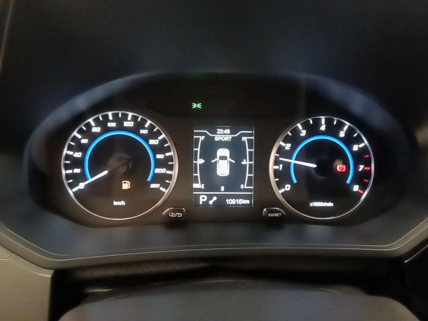 Chery Tiggo 3X 2024 1.5L CVT Excellence Edition — миниатюра 14