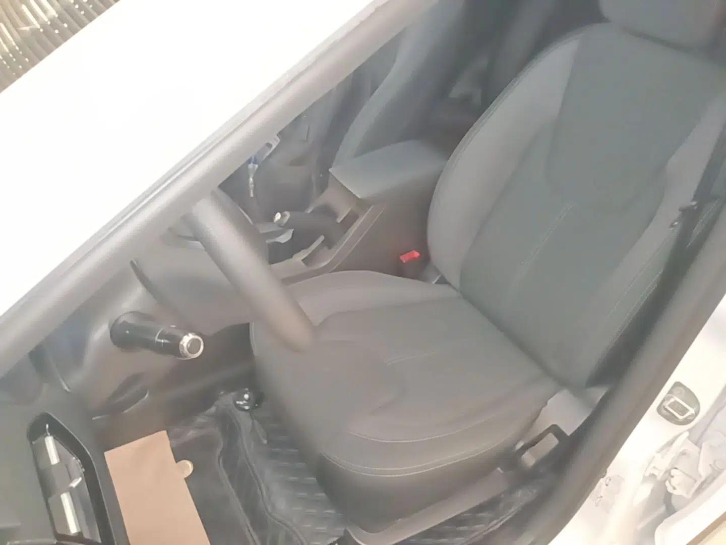 Chery Tiggo 3X 2024 1.5L CVT Excellence Edition — миниатюра 17
