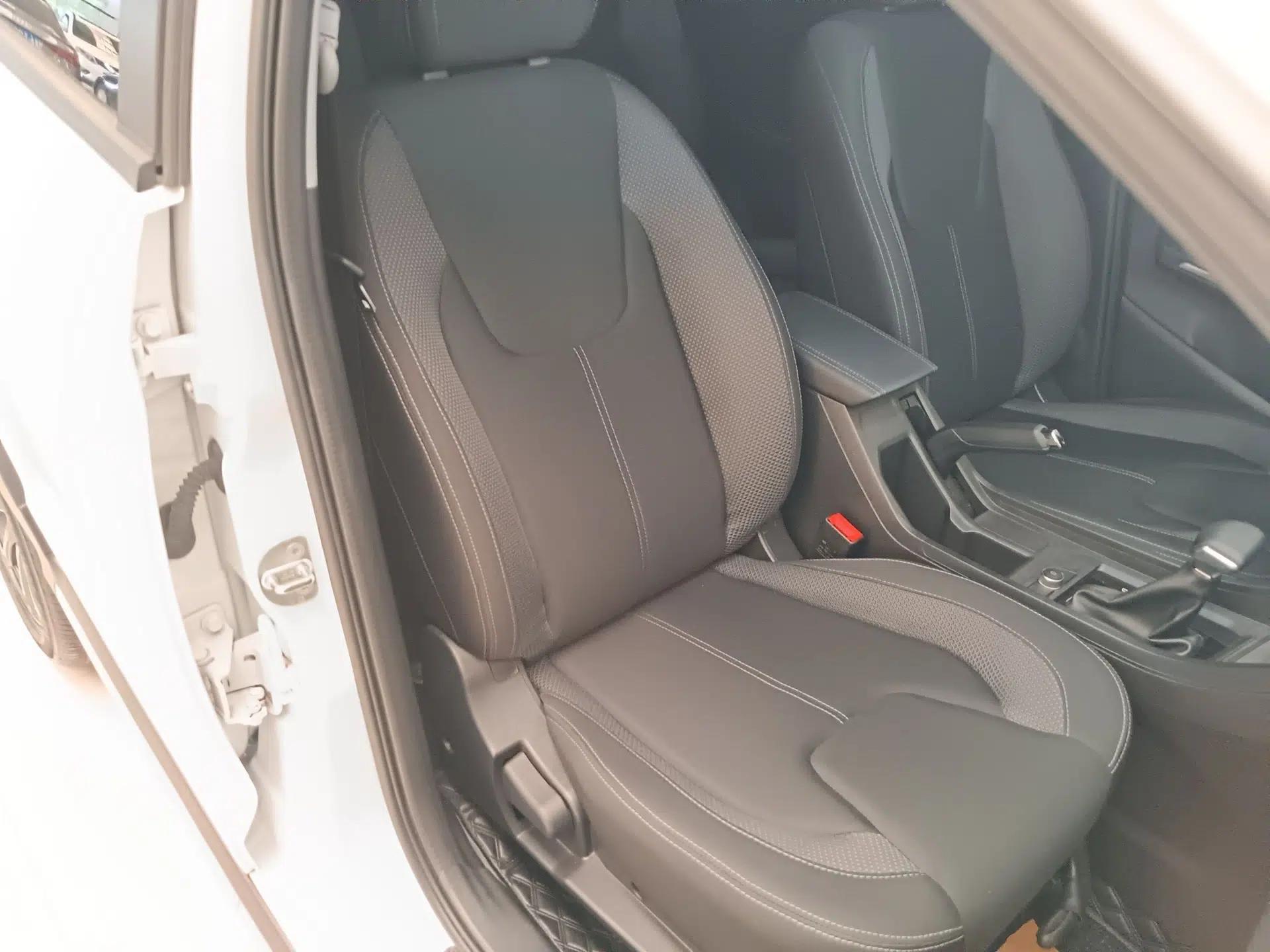 Chery Tiggo 3X 2024 1.5L CVT Excellence Edition — миниатюра 19