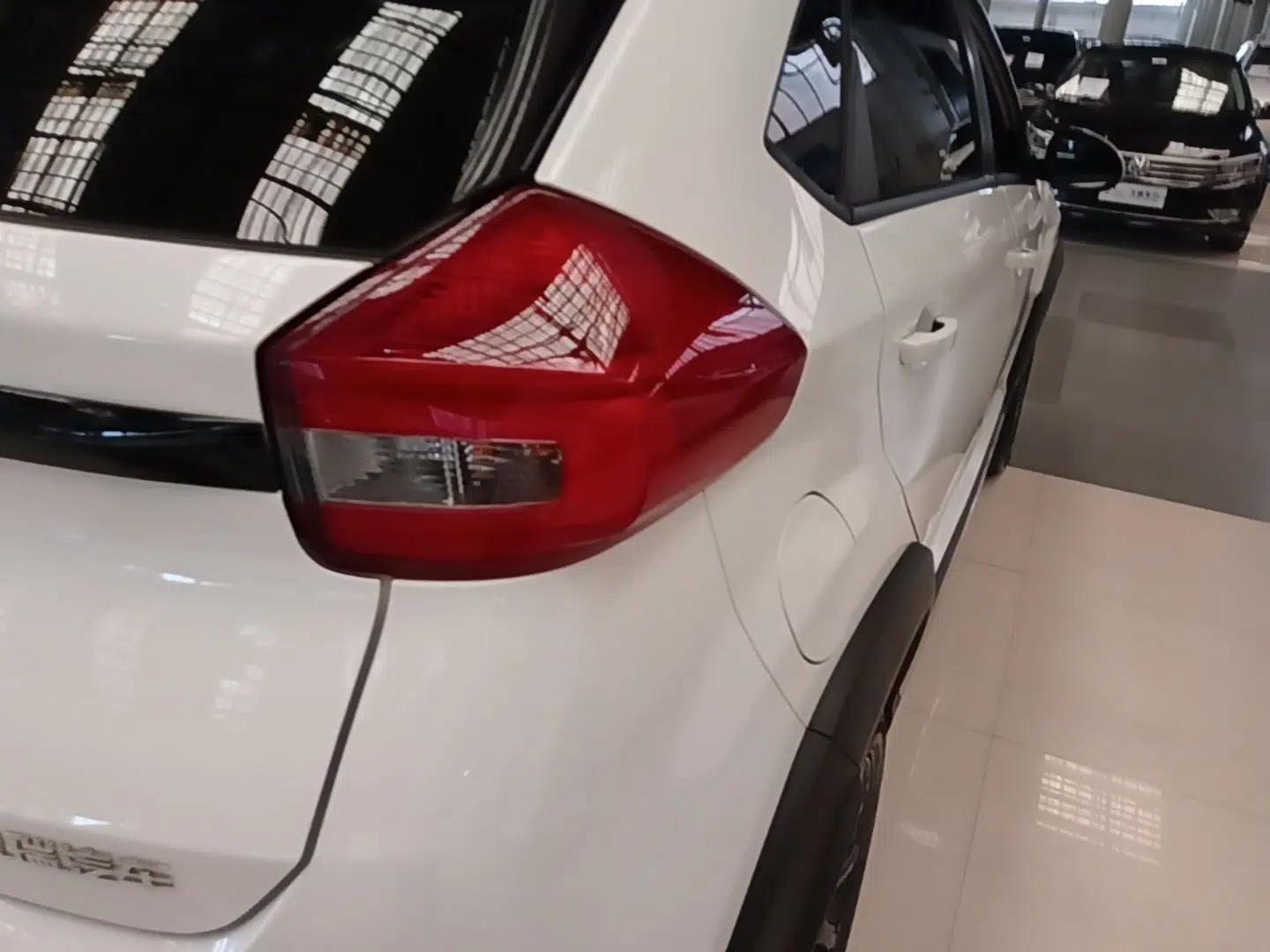 Chery Tiggo 3X 2024 1.5L CVT Excellence Edition — миниатюра 9