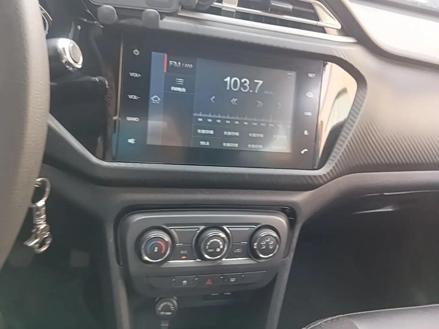 Chery Tiggo 3X 2018 1.5L Manual Elite Edition — миниатюра 15
