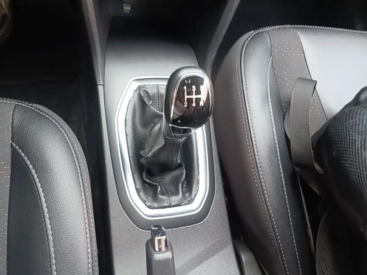 Chery Tiggo 3X 2018 1.5L Manual Elite Edition — миниатюра 16