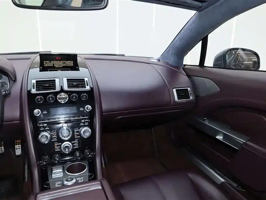 2010 Rapide 6.0L — миниатюра 23