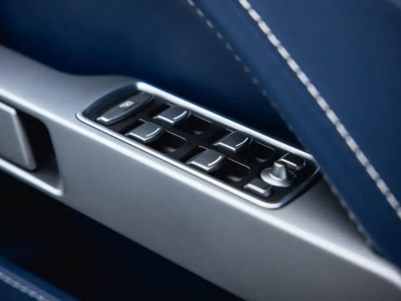 Rapide 2016 6.0L Rapide Great Britain Edition — миниатюра 22