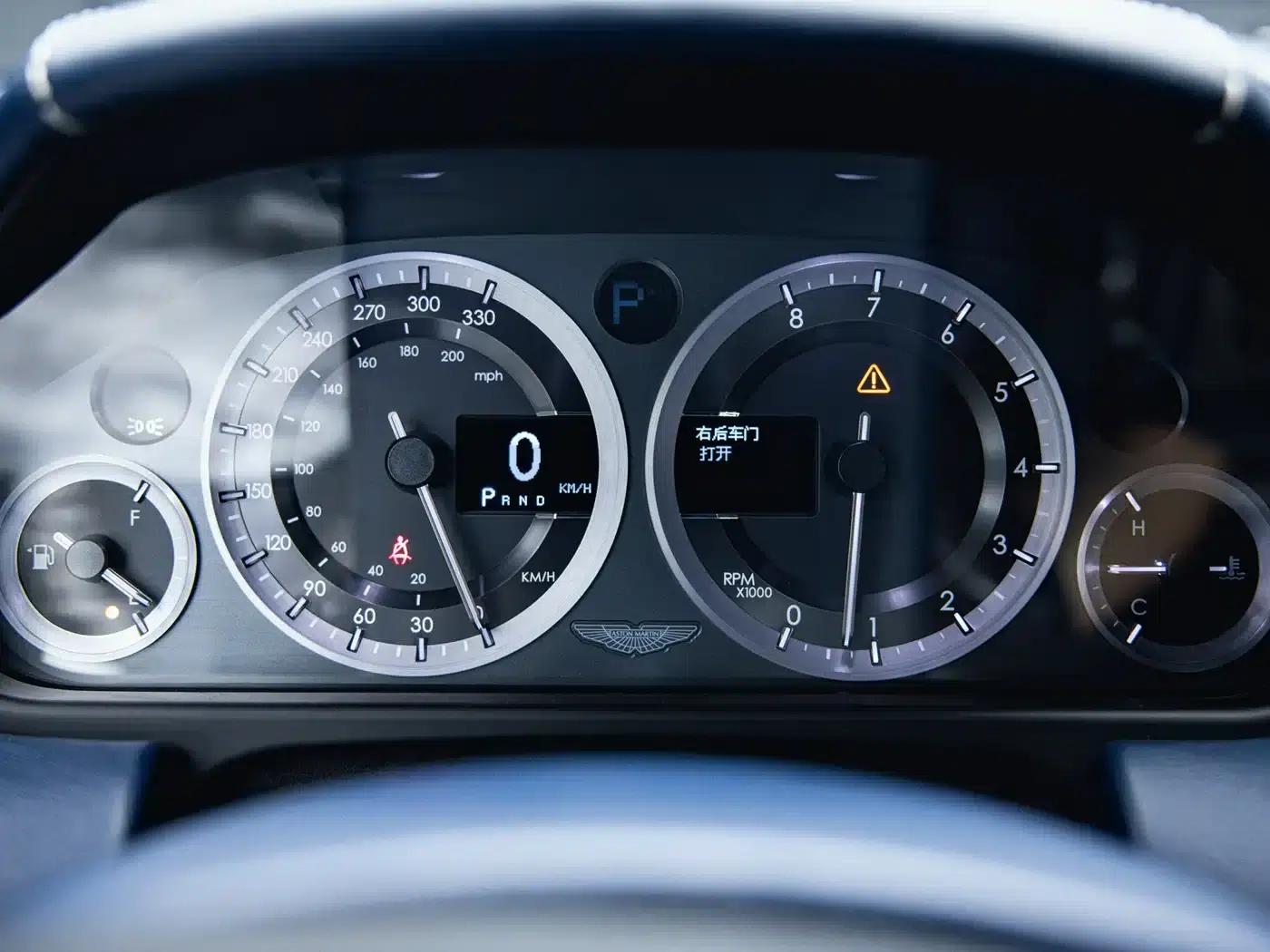Rapide 2016 6.0L Rapide Great Britain Edition — миниатюра 23