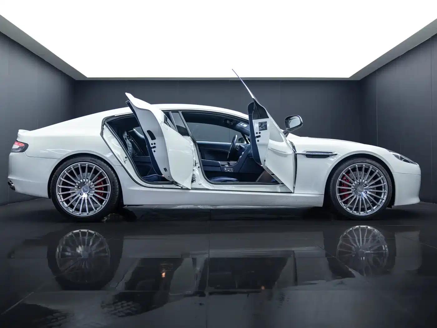 Rapide 2016 6.0L Rapide Great Britain Edition — миниатюра 41
