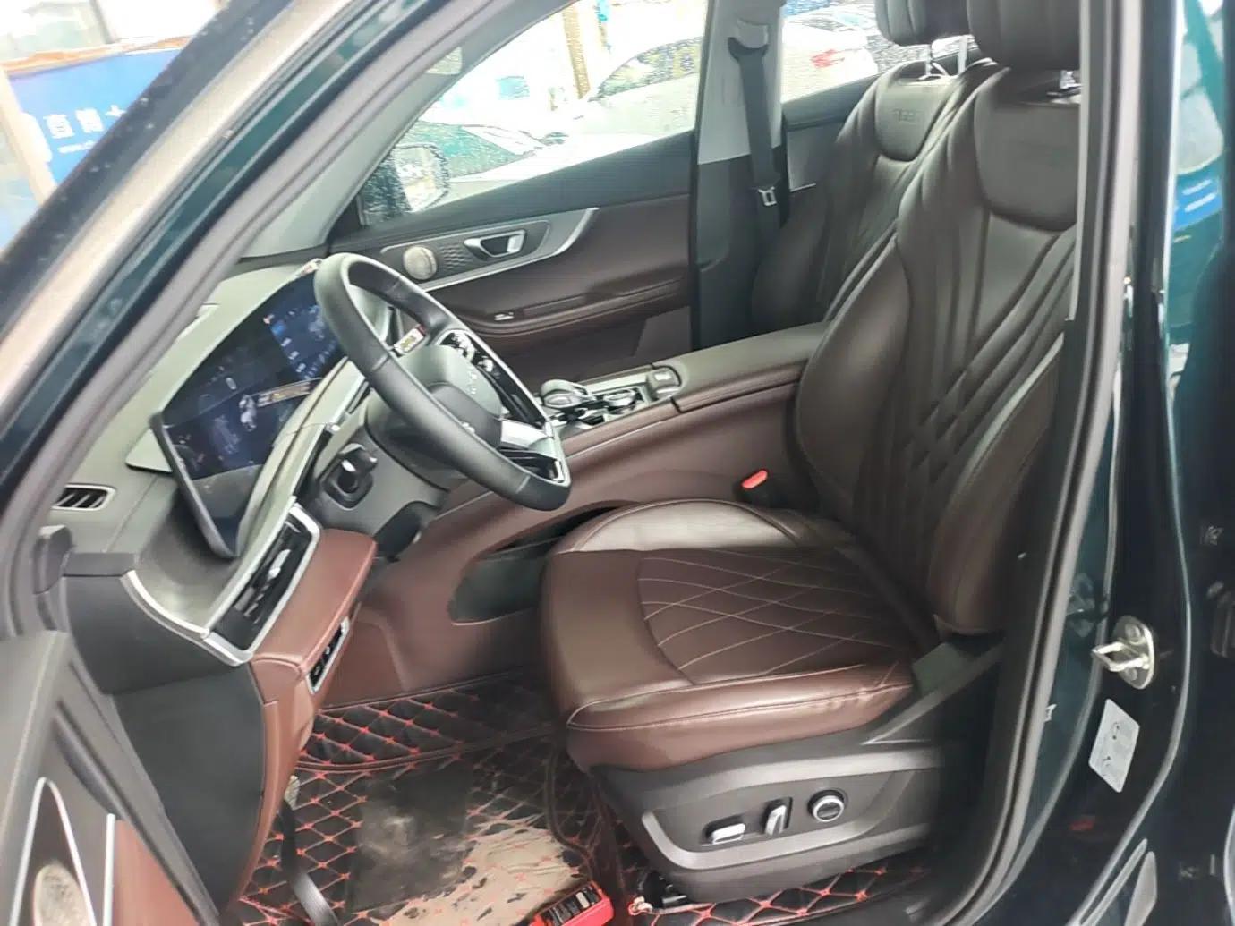 Chery Tiggo 8 PRO 2024 Champion Edition 290T Two-Wheel Drive Peak Version 7 Seats — миниатюра 17