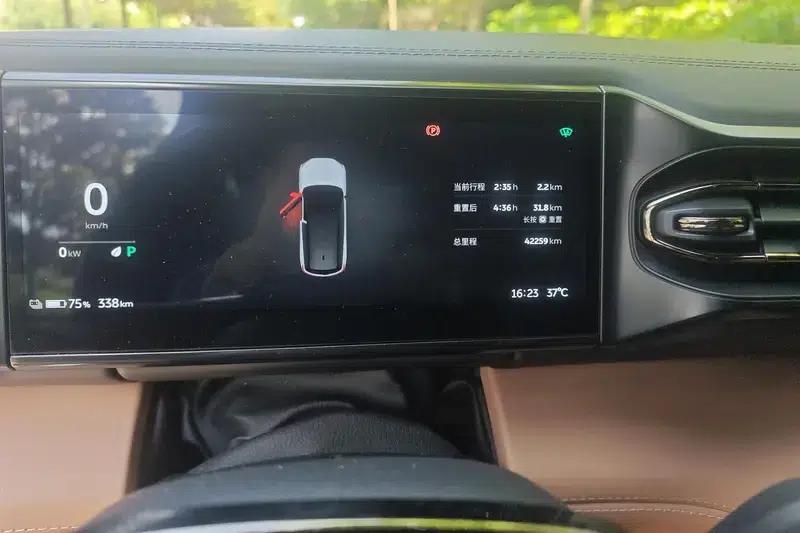 NIO ES8 2020 415KM Signature Edition (Six Seats) — миниатюра 12