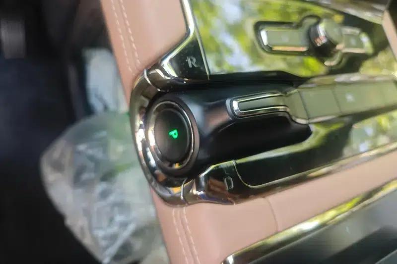 NIO ES8 2020 415KM Signature Edition (Six Seats) — миниатюра 14