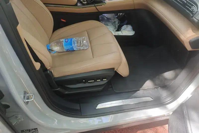 NIO ES8 2020 415KM Signature Edition (Six Seats) — миниатюра 17