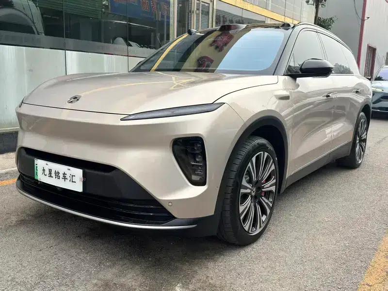 NIO ES8 2023 model 75kWh — миниатюра 1