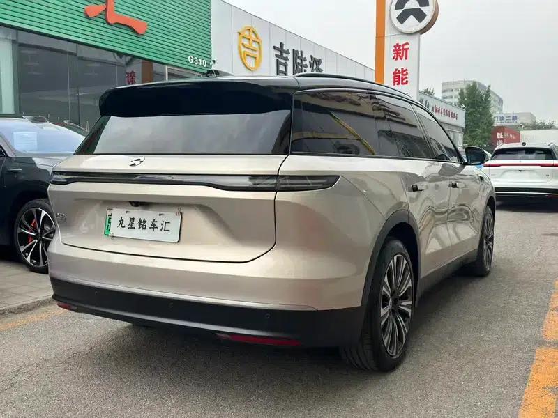 NIO ES8 2023 model 75kWh — миниатюра 3
