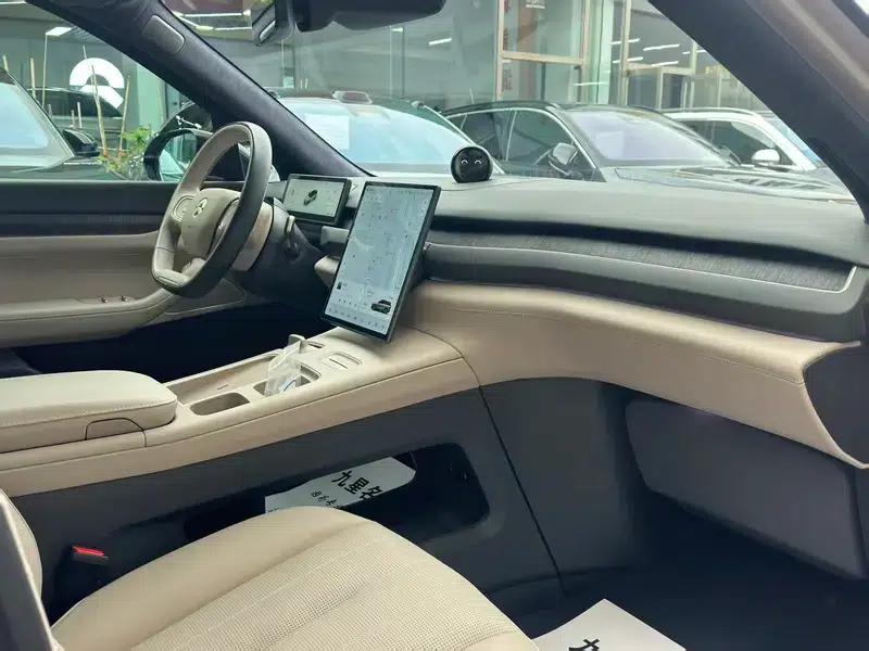 NIO ES8 2023 model 75kWh — миниатюра 7