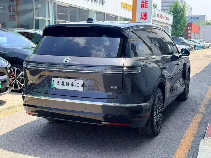 NIO ES8 2026 Model Six-Seat Executive Luxury Edition — миниатюра 3